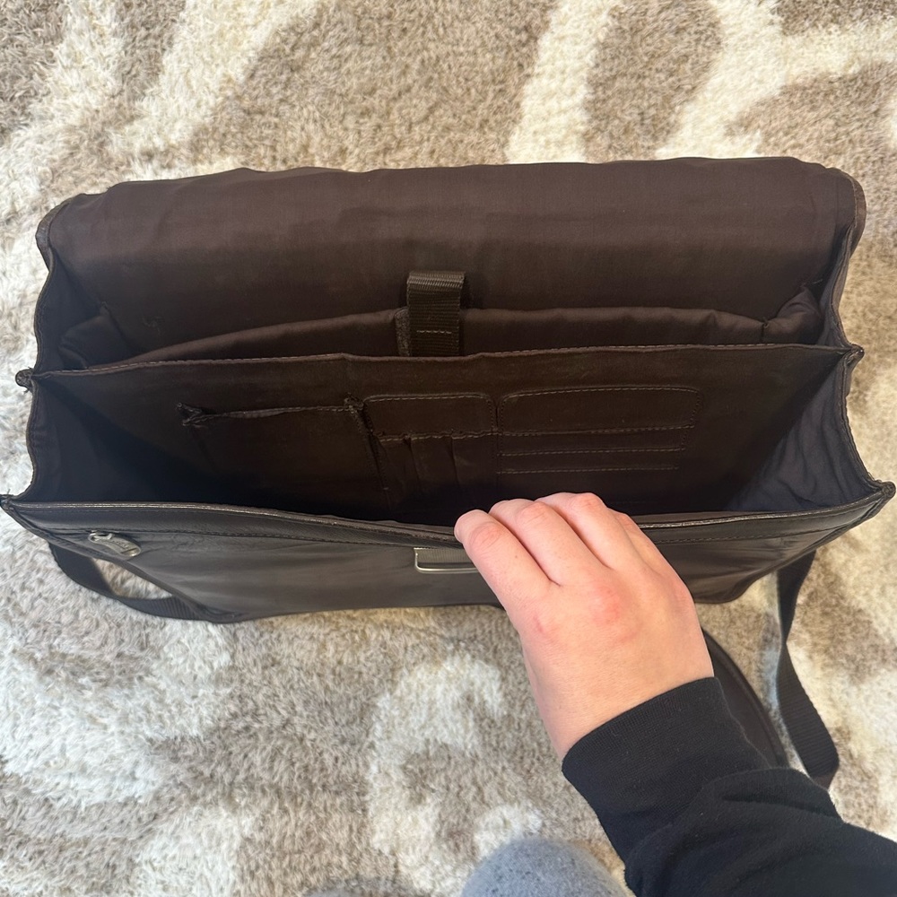 Wilson’s Leather Briefcase/Organizer - Picture 7 of 14